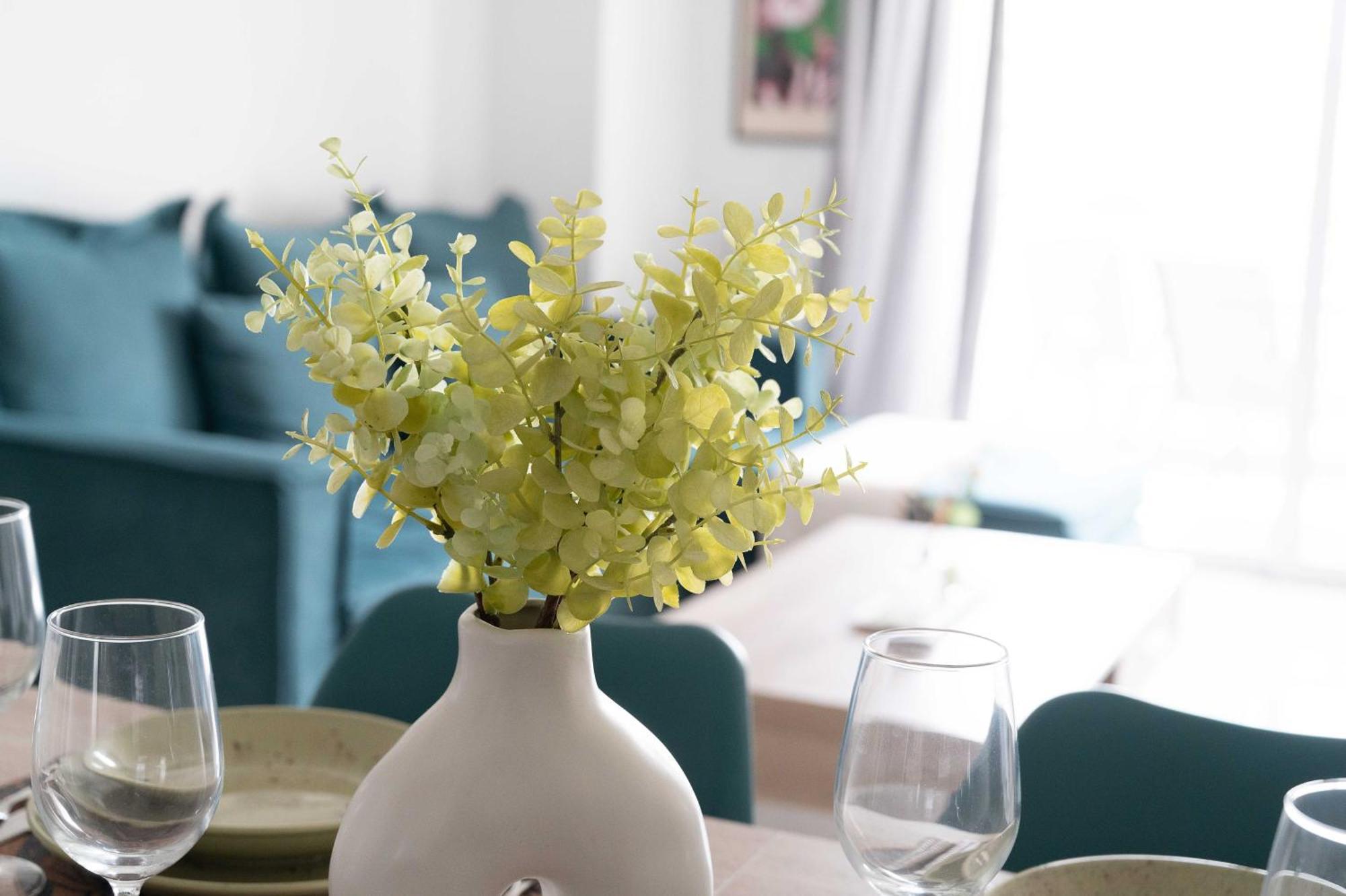 Modern Spacious Apartment Located In พีเรียส ภายนอก รูปภาพ